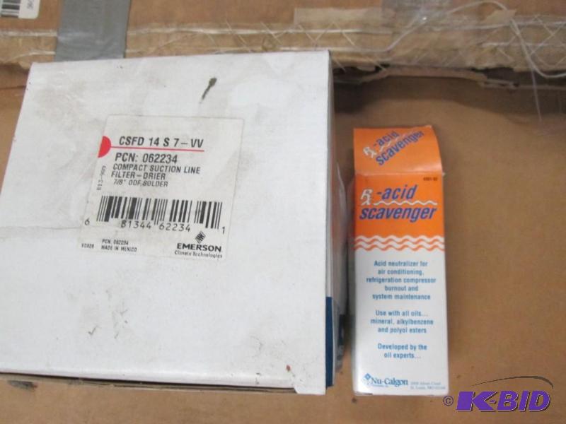 lot 233 image: Compact Suction Line Filter and Acid Scavenger