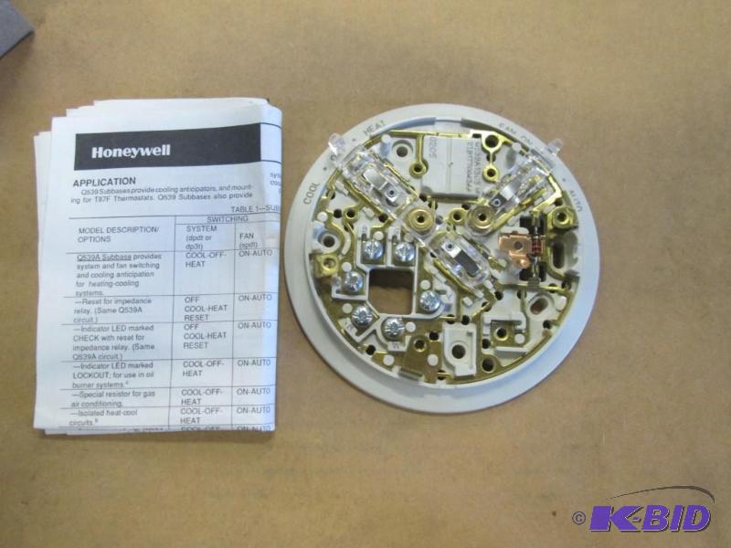 lot 238 image: 7 - Honeywell Thermostat Subbases