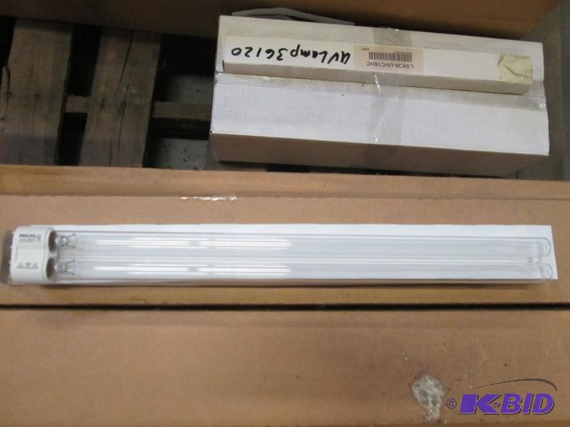 lot 42 image: 2 - Phillips Single Replacement Lamp