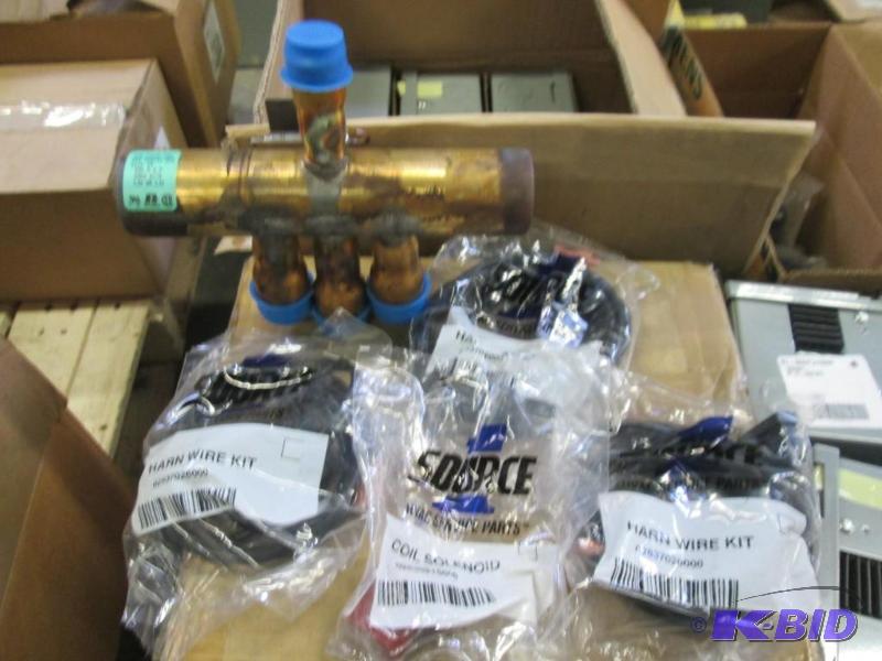 lot 48 image: Reversing Valve Kit