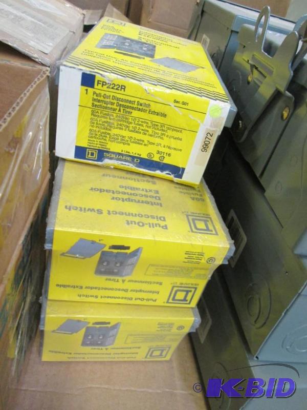 lot 68 image: Square D Pull Out Disconnect Switch