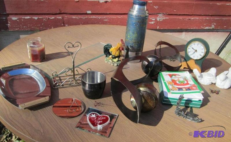 Lot of assorted household items, candle dcor,...