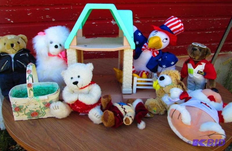Vintage doll house with stuffed animals and m...