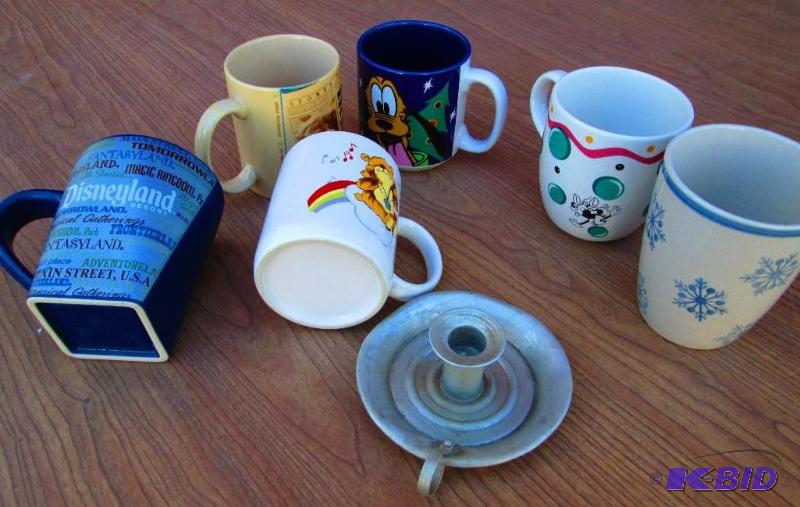 Lot of assorted mugs...