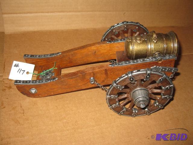 lot 117 image: Cannon replica, 11 inch...