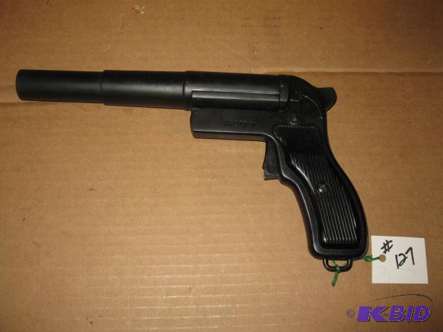 lot 127 image: Flare Gun, 11 inch, AP02761...