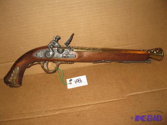 lot 148 image: Black Powder pistil replica wood and metal, 1...