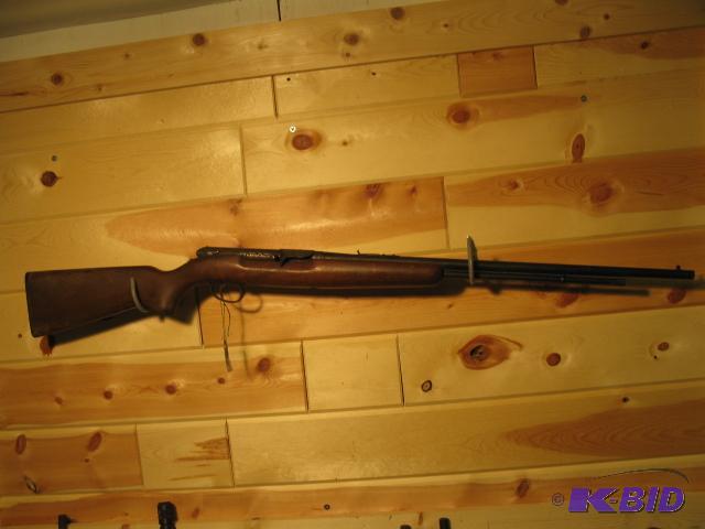 lot 15 image: Remington 550-1 semi-auto rifle Caliber .22S...