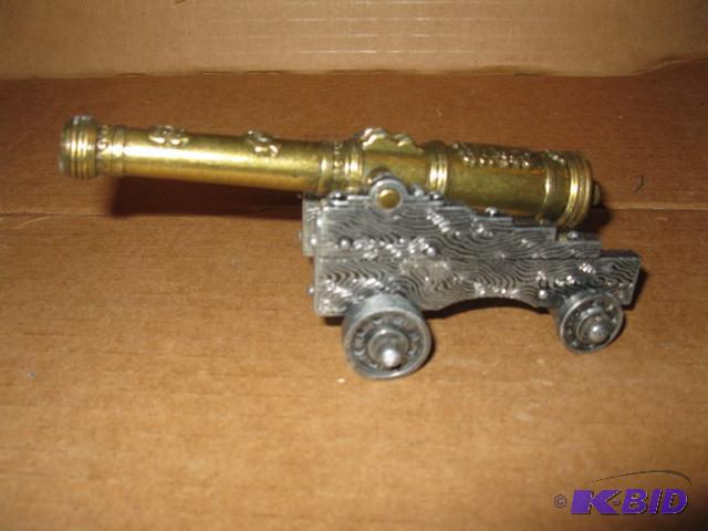 lot 163 image: Replica metal cannon, 6 inch...