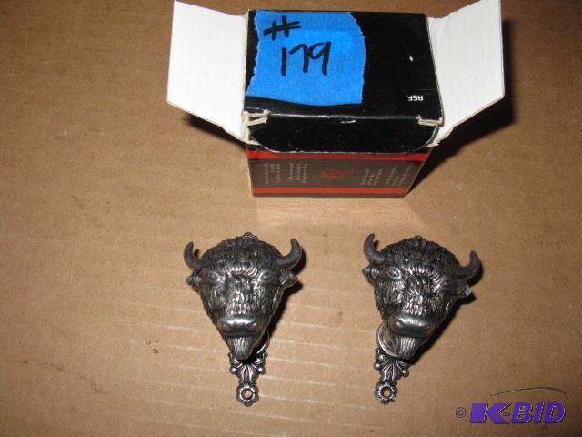 lot 179 image: Pair of Buffalo head display hooks, new in bo...