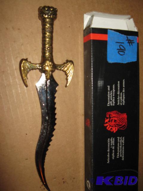lot 190 image: Curved blade knife replica, new in box, 10 in...