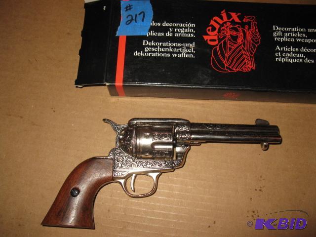 lot 217 image: Replica revolver heavy metal construction,...