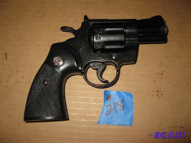 lot 218 image: Replica revolver heavy metal construction,...