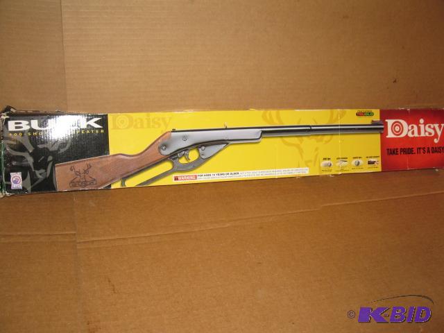 lot 29 image: Daisy Buck Model 105B, new in box...
