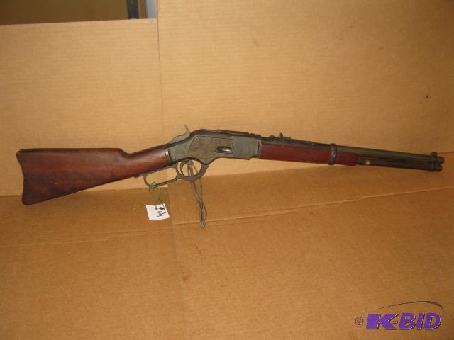 lot 41 image: Western lever action rifle replica, all metal...
