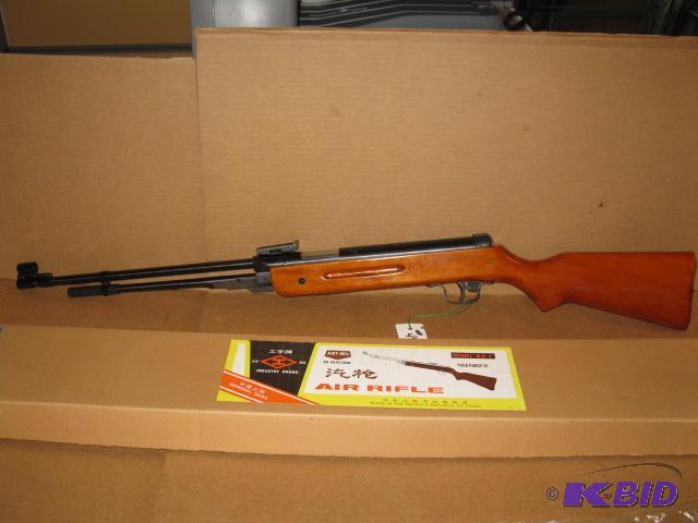 lot 48 image: Air Rifle Model B3-1, new in box...