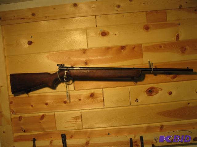 lot 5 image: O.F. Mossberg and Sons Inc. 44 US target rif...