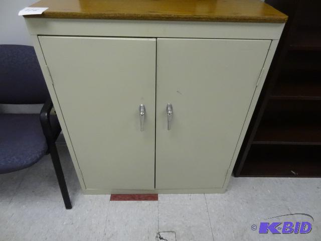 lot 116 image: Metal 2 Door Cabinet with Laminate Top 36 X 1...