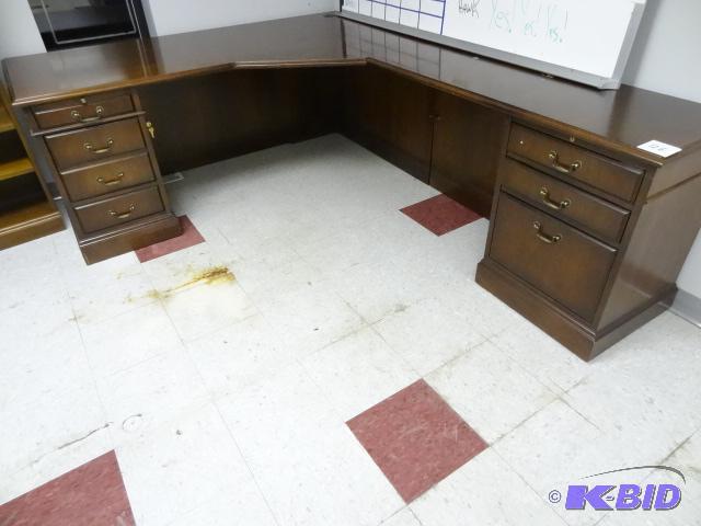 lot 126 image: L Shaped Wood Desk. 2 Piece Jofco. 6 Drawer. ...