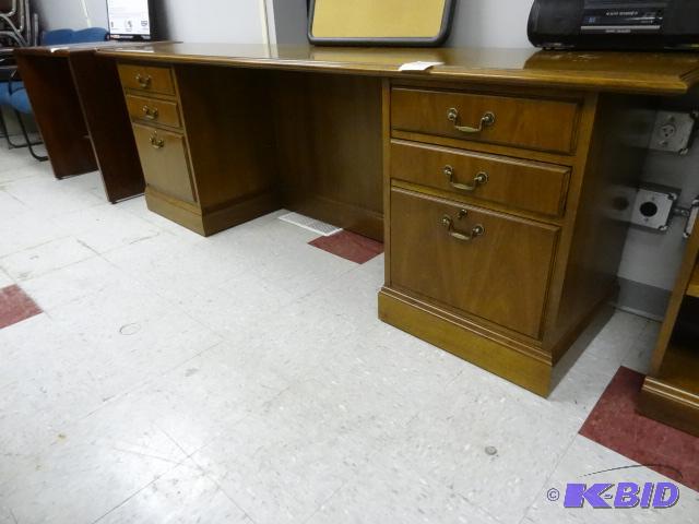 lot 131 image: Jofco Wood Desk. 6 Drawer Has Locks and Key 9...