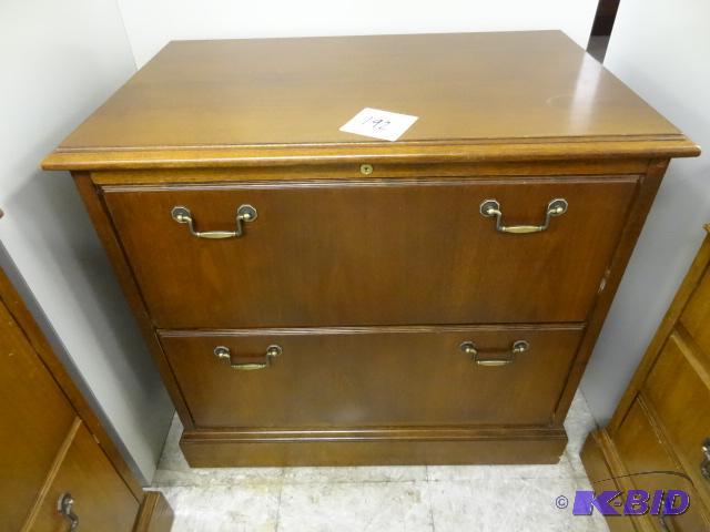 lot 192 image: 31" Wood 2 Drawer Lateral File...