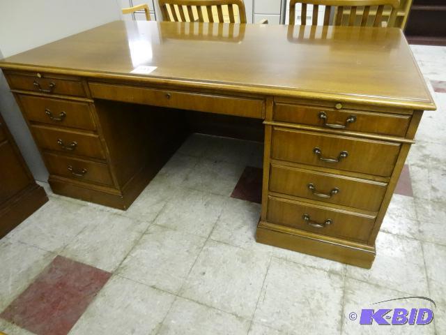 lot 193 image: Wood Executive Office Desk. 7 Drawer 66 X 36 ...