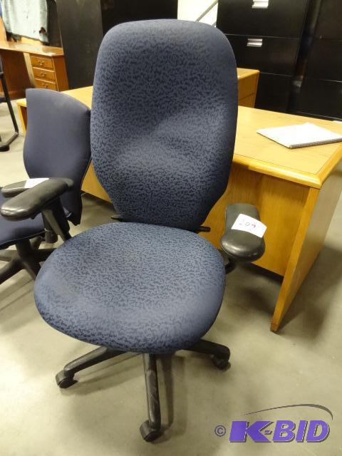 lot 209 image: Office Chair on Wheels...