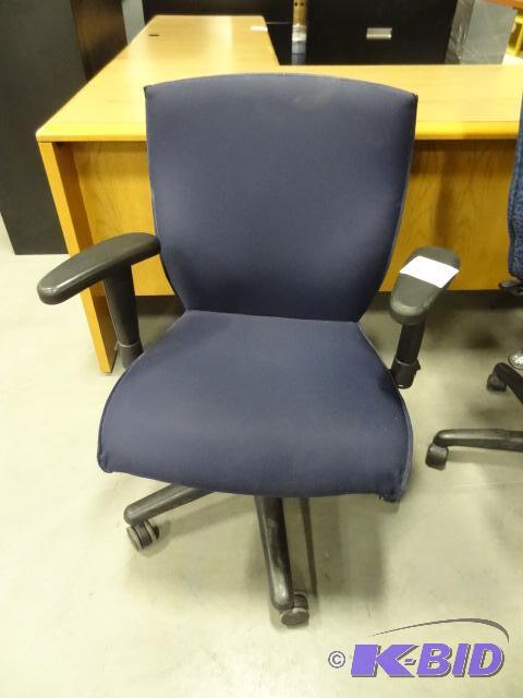 lot 210 image: Office Chair on Wheels...