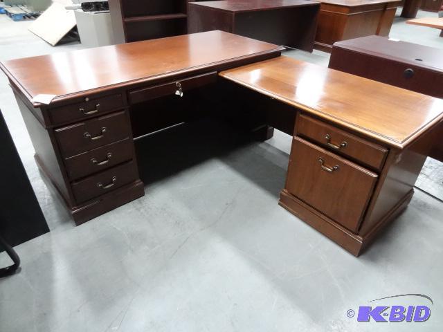 lot 216 image: L Shaped Laminate Desk. 6 Drawer, 2 Piece. Jo...