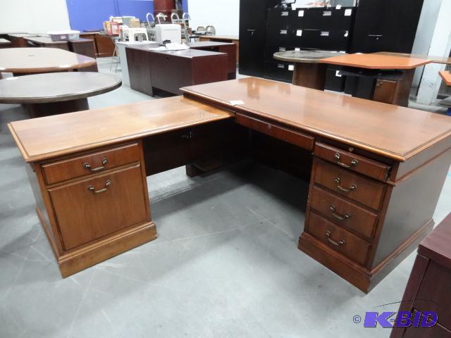 lot 289 image: L Shaped Wood Desk. Jofco. 2 Piece. 5 Drawer ...