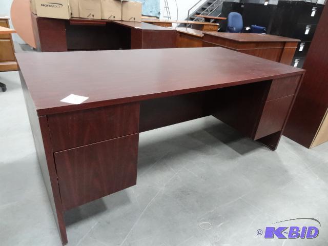 lot 290 image: Laminate Office Desk. 4 Drawer, 72 X 36 X 29 ...