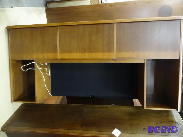 lot 318 image: Wood Lighted Hutch. 3 Door 88 X 20 X 42...