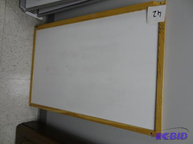 lot 42 image: 36 X 24 White Board...