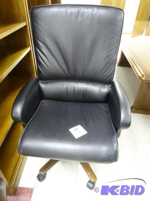 lot 45 image: Brayton International Lacosta Couture High Ba...