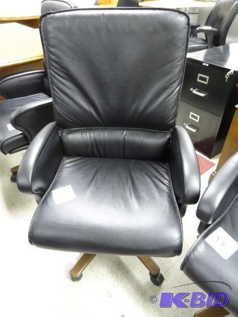 lot 55 image: Brayton International Lacosta Couture High Ba...
