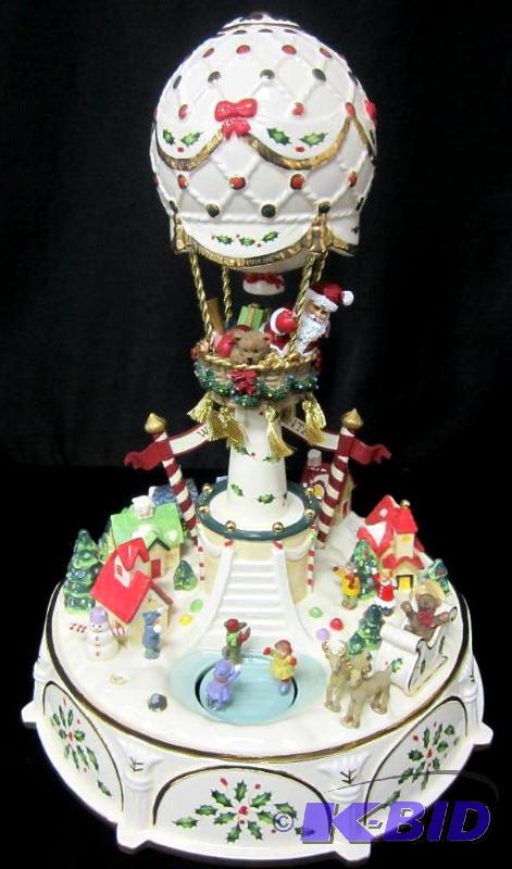 Lennox Holiday Balloon ride centerpiece
