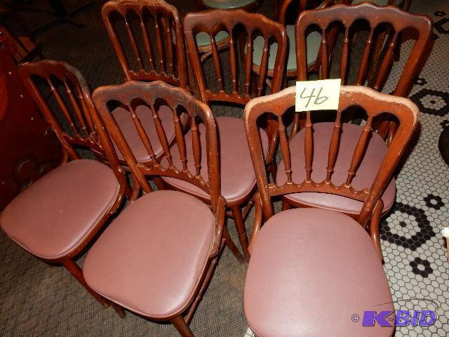 6, very nice side chairs.. Nice Wood backs an...