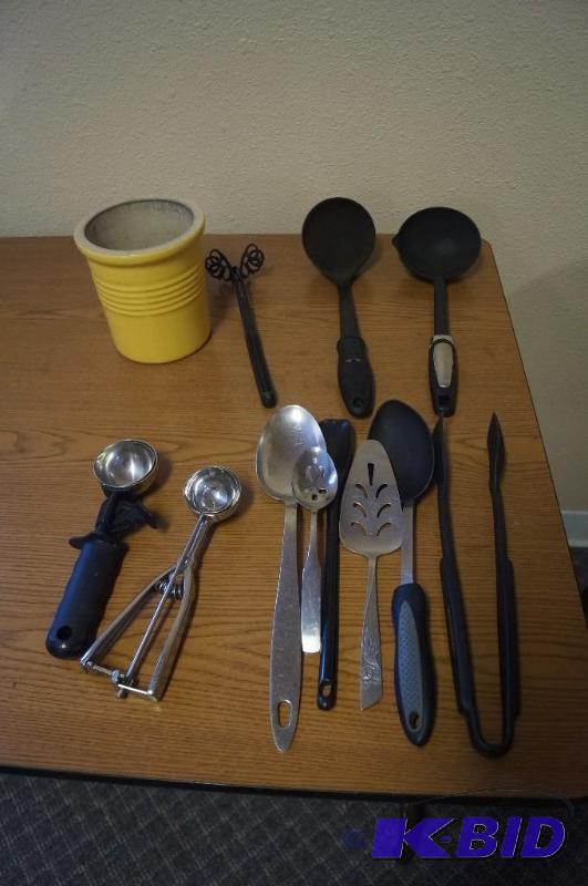 serving utensils