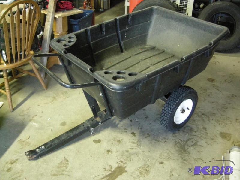lot 18 image: Pull-behind cart