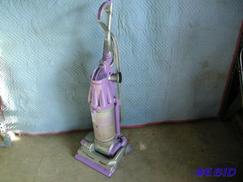 lot 44 image: Dyson Animal Vacuum