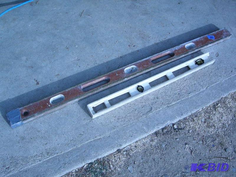 lot 60 image: 2 levels