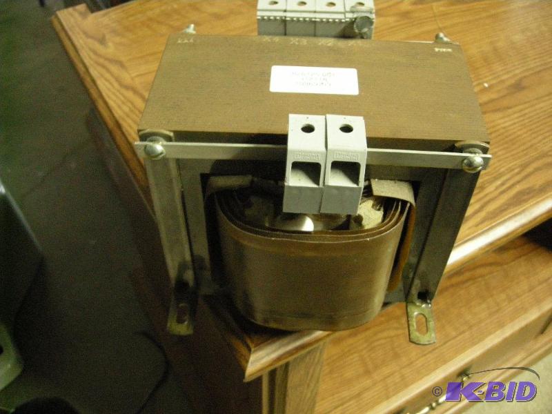 lot 68 image: Transformer, Unknown specs