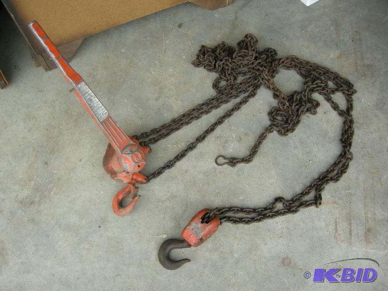lot 69 image: CM HoistPuller