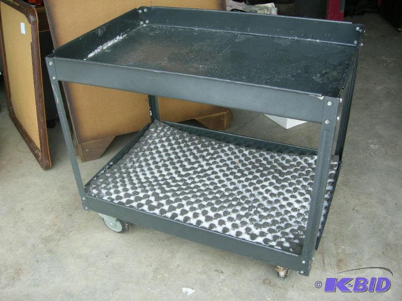 lot 71 image: Roll-around shop cart