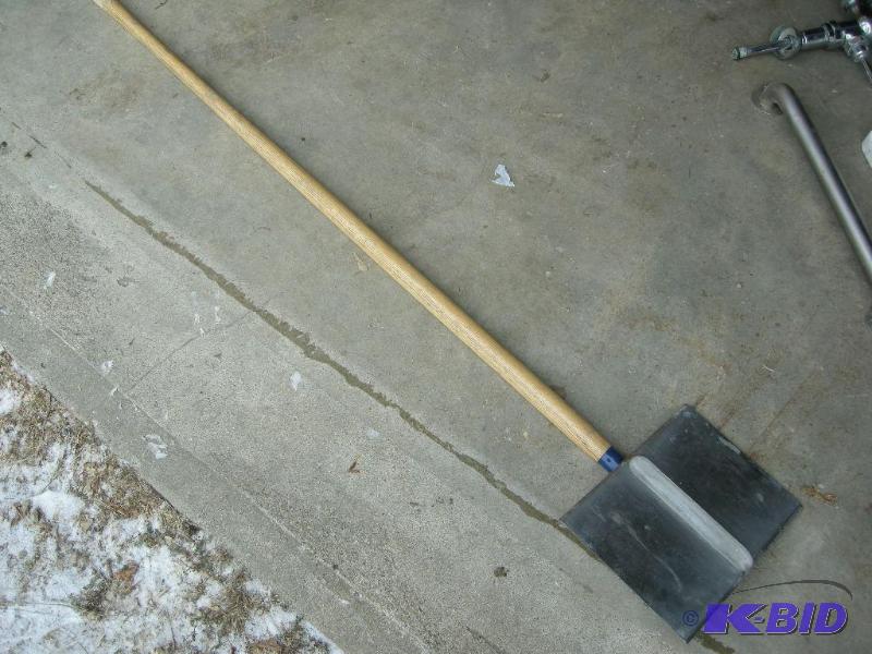 lot 76 image: Cement groover tool