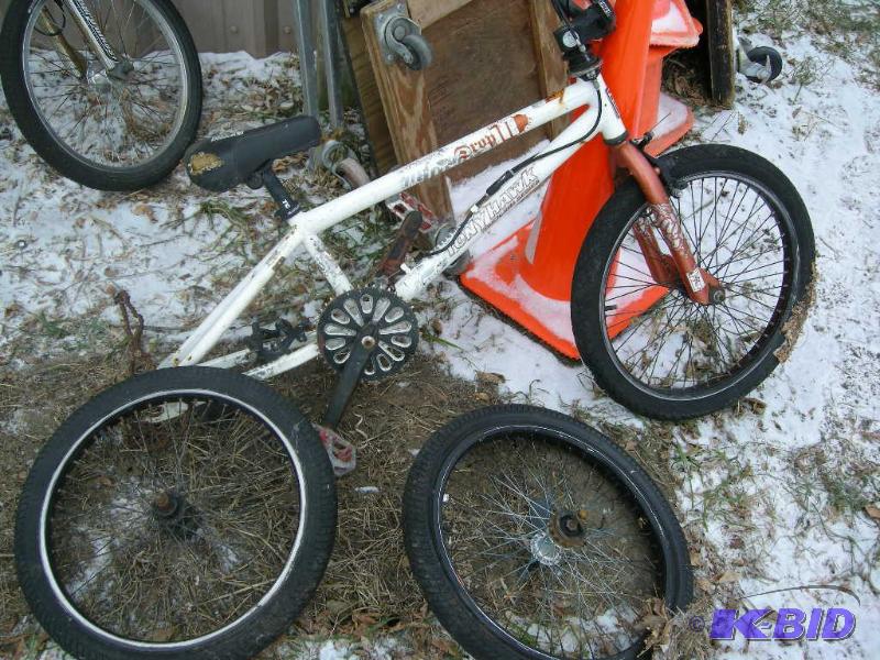 lot 87 image: Tony Hawk bike