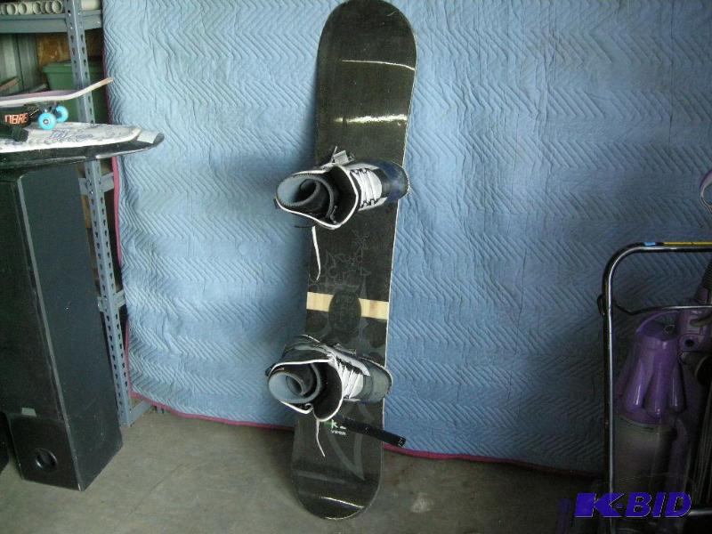 lot 91 image: K2 Viper snowboard