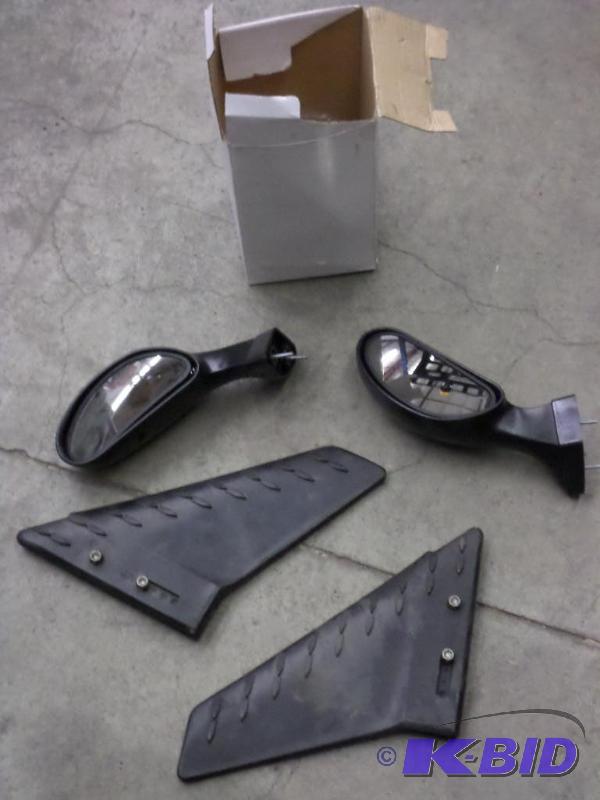 lot 103 image: (1) Rear-View Mirror Set & (1) Set Of Boa...