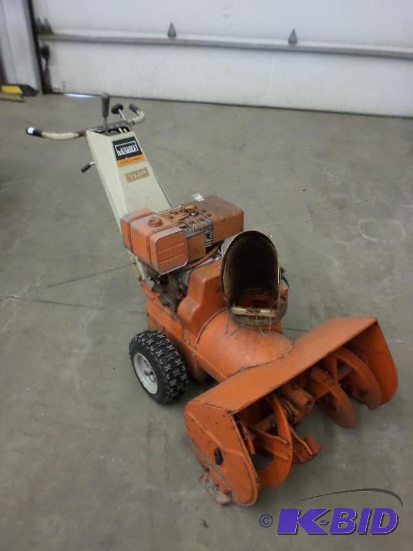 lot 11 image: Montgomery Ward 2-Stage 7HP Snowblower, Worke...
