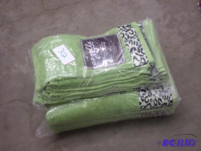 lot 32 image: New Cozelle 100% Cotton 10-Piece Washcloth Se...
